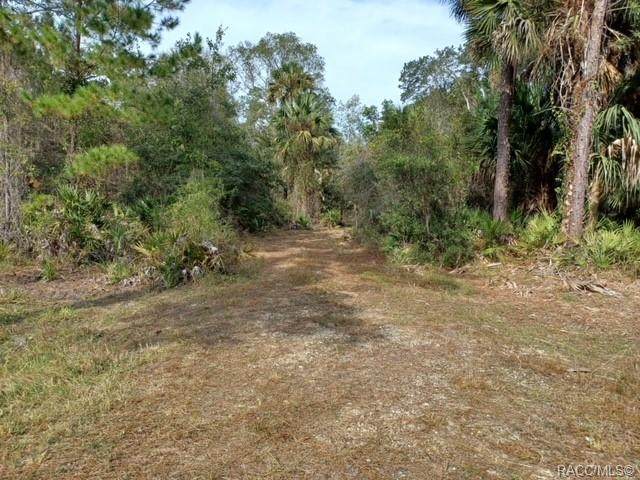 00 40 Highway - Photo 1