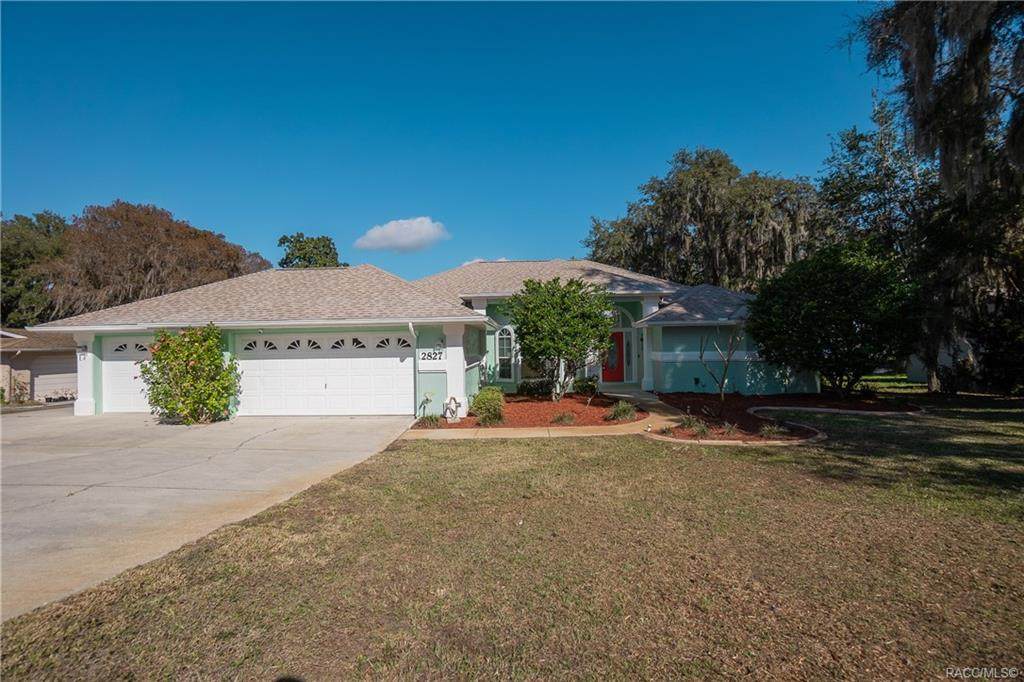 2827 Circle Drive - Photo 1