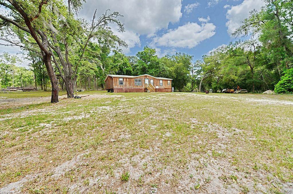 8120 Round Lake Loop - Photo 1