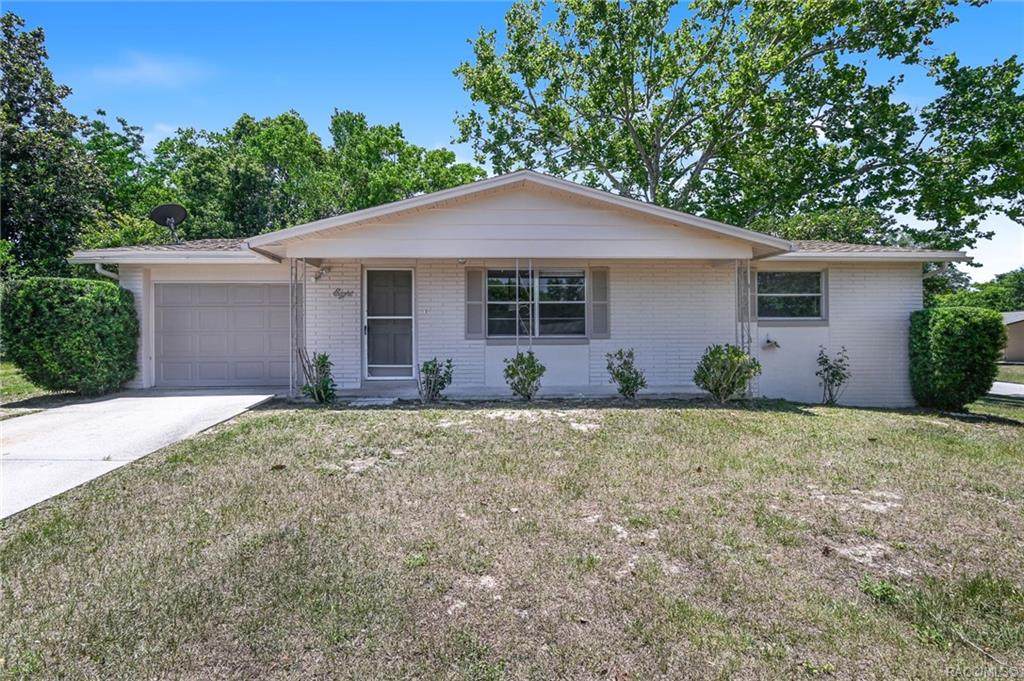 8 Michael Drive - Photo 1