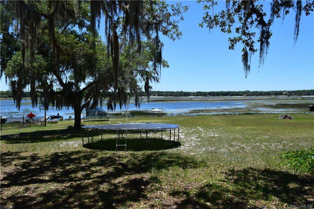 5885 White Sands Road - Photo 1