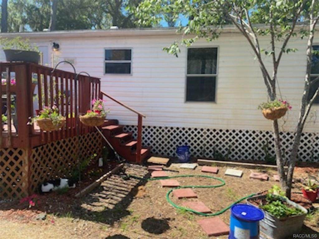 2562 Treasure Point - Photo 1