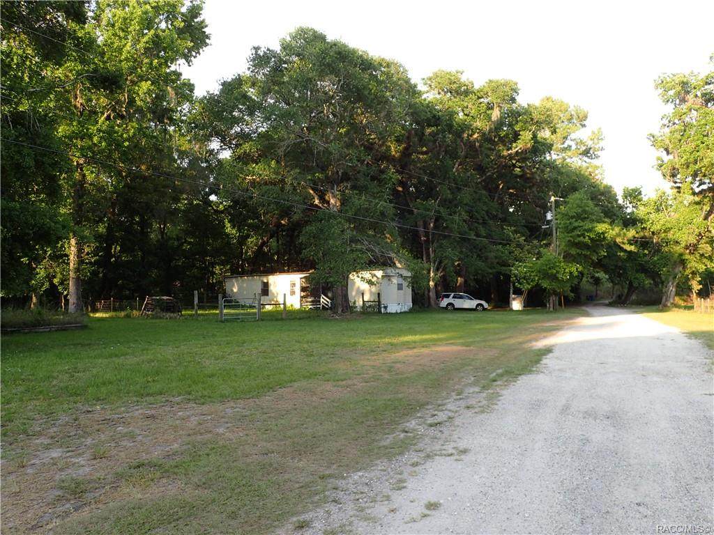 19548 Manecke Road - Photo 1