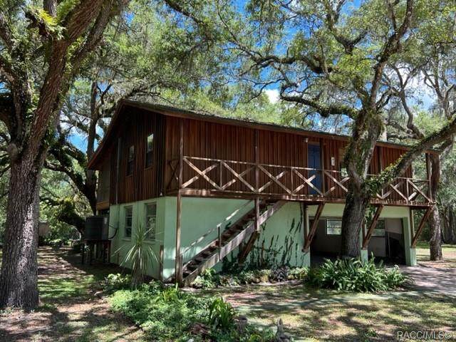 42 227 Avenue - Photo 1