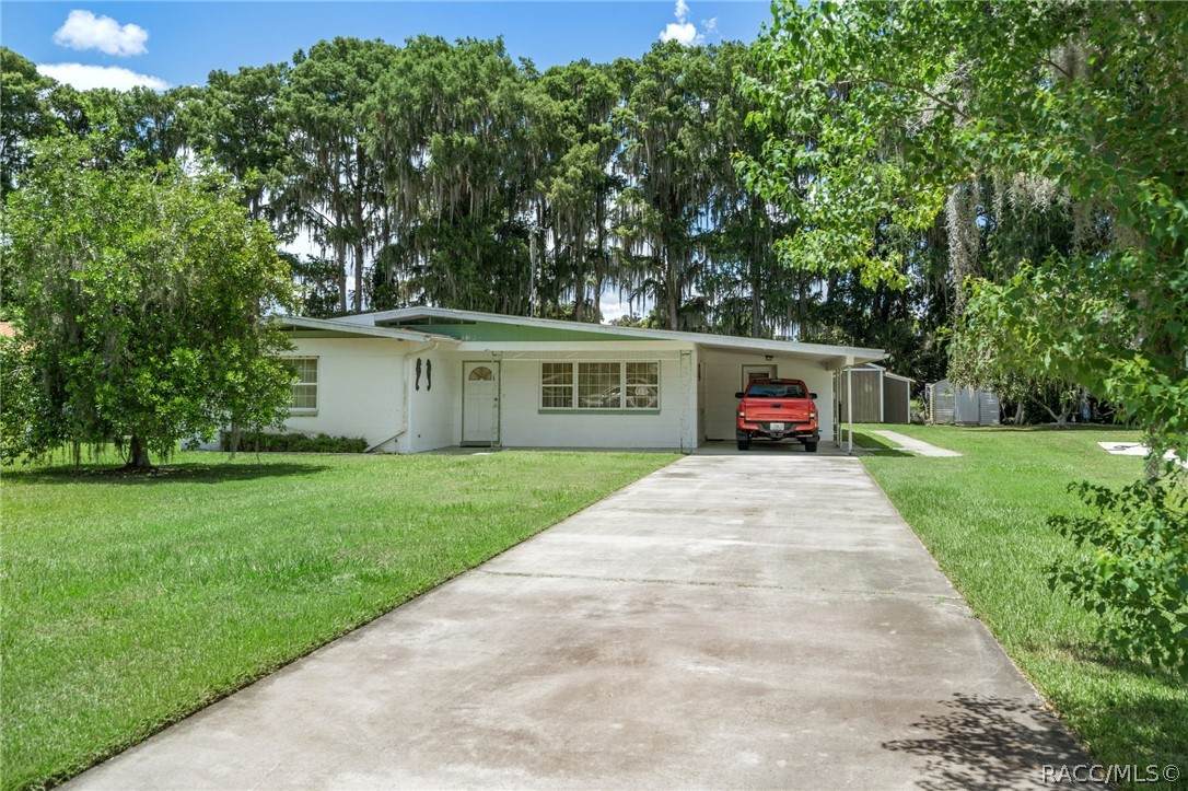 7588 Crescent Loop - Photo 1