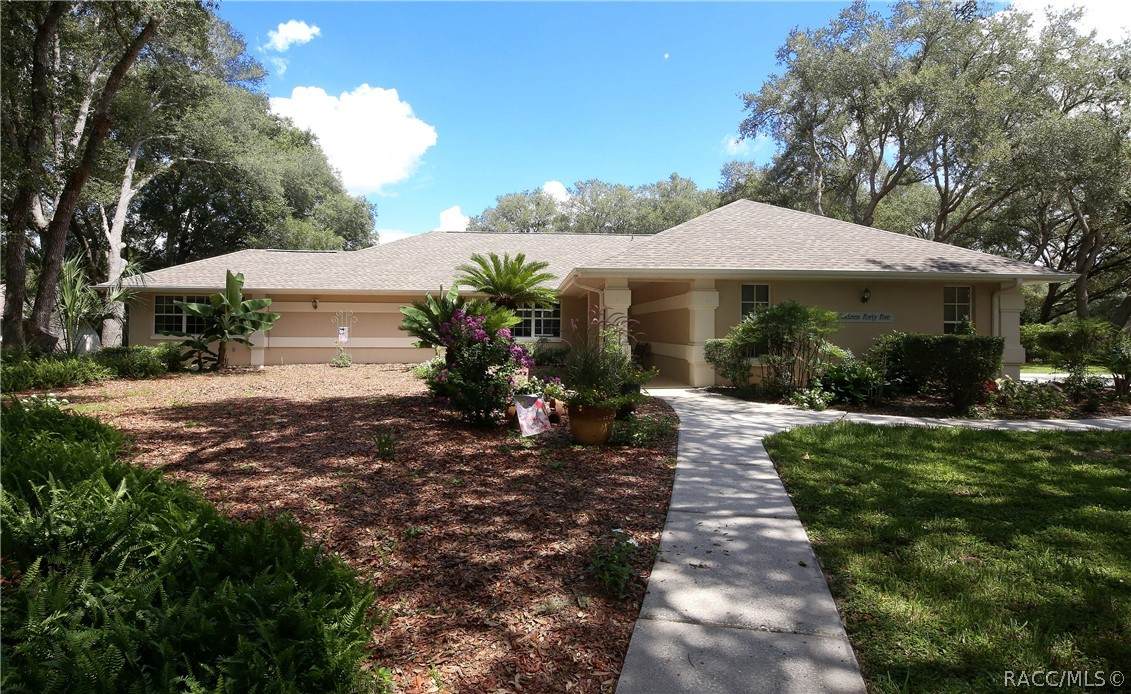 1645 Wedgewood Lane - Photo 1