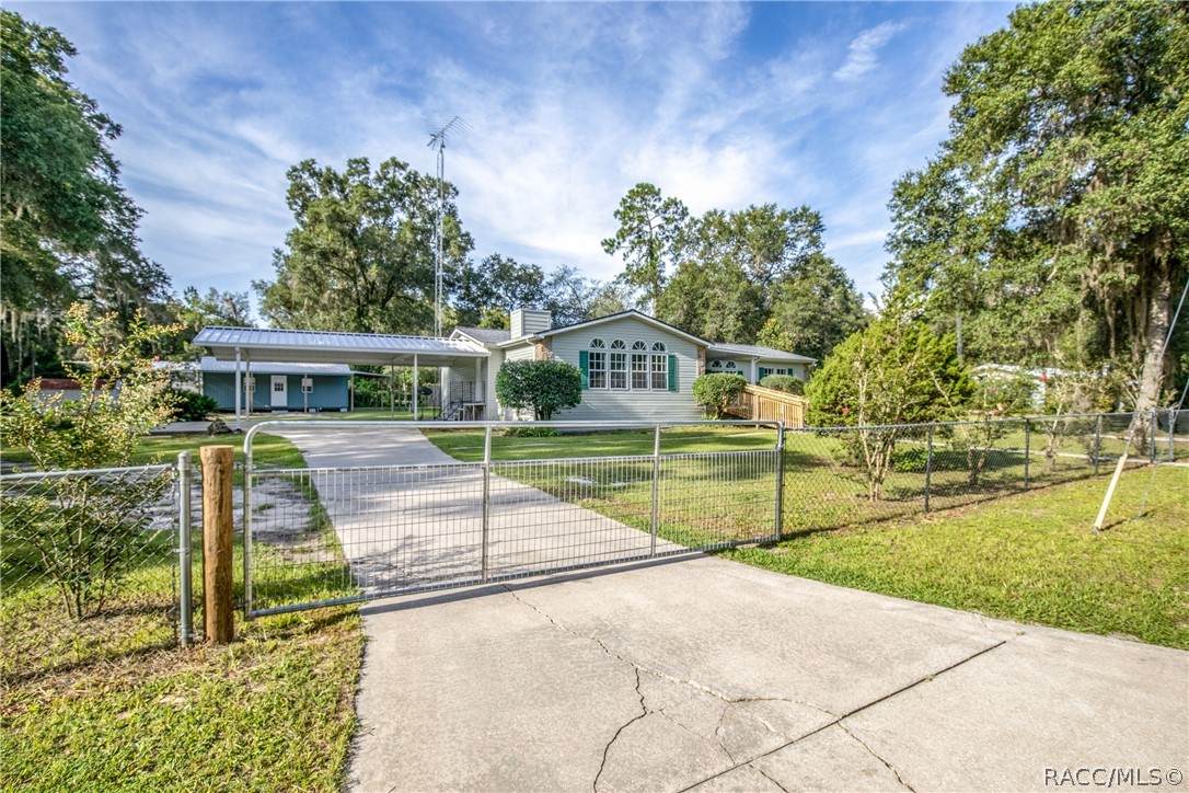 640 Hirst Street - Photo 1