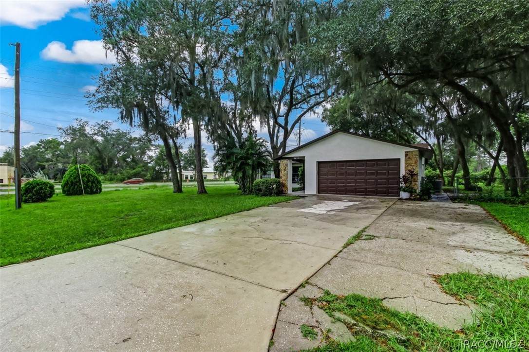 5638 County Road 173 - Photo 1