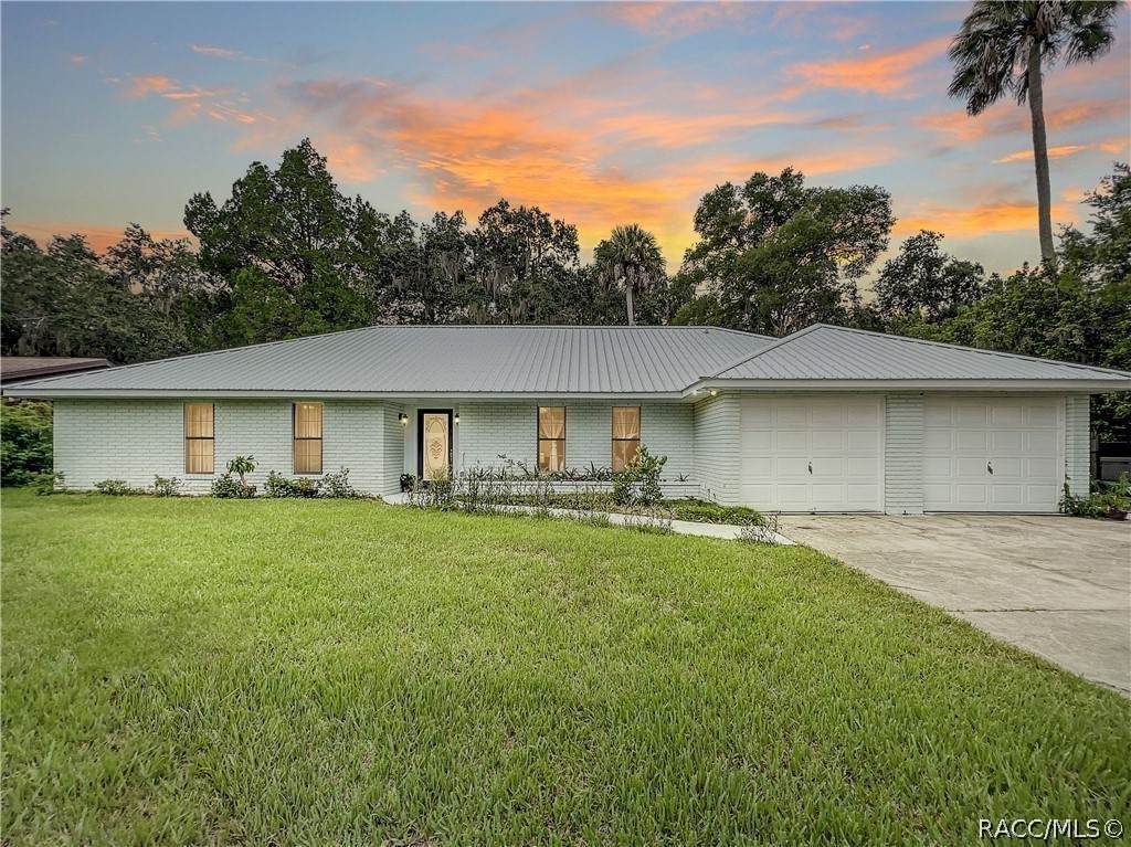 18 Palm Circle Drive - Photo 1