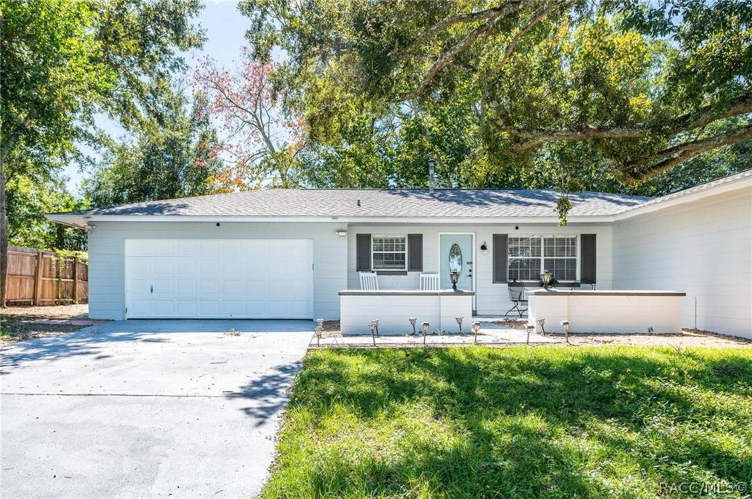 222 Marion Oaks Lane - Photo 1