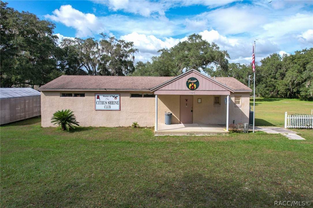 468 Woodlake Avenue - Photo 1