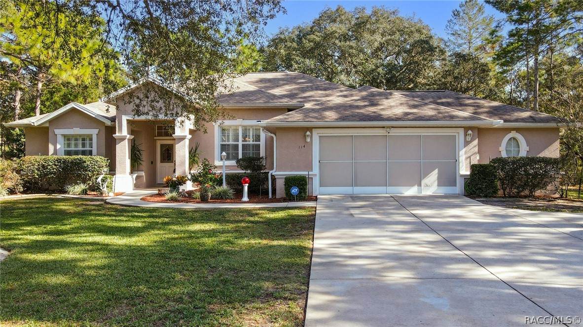 114 Corkwood Boulevard - Photo 1