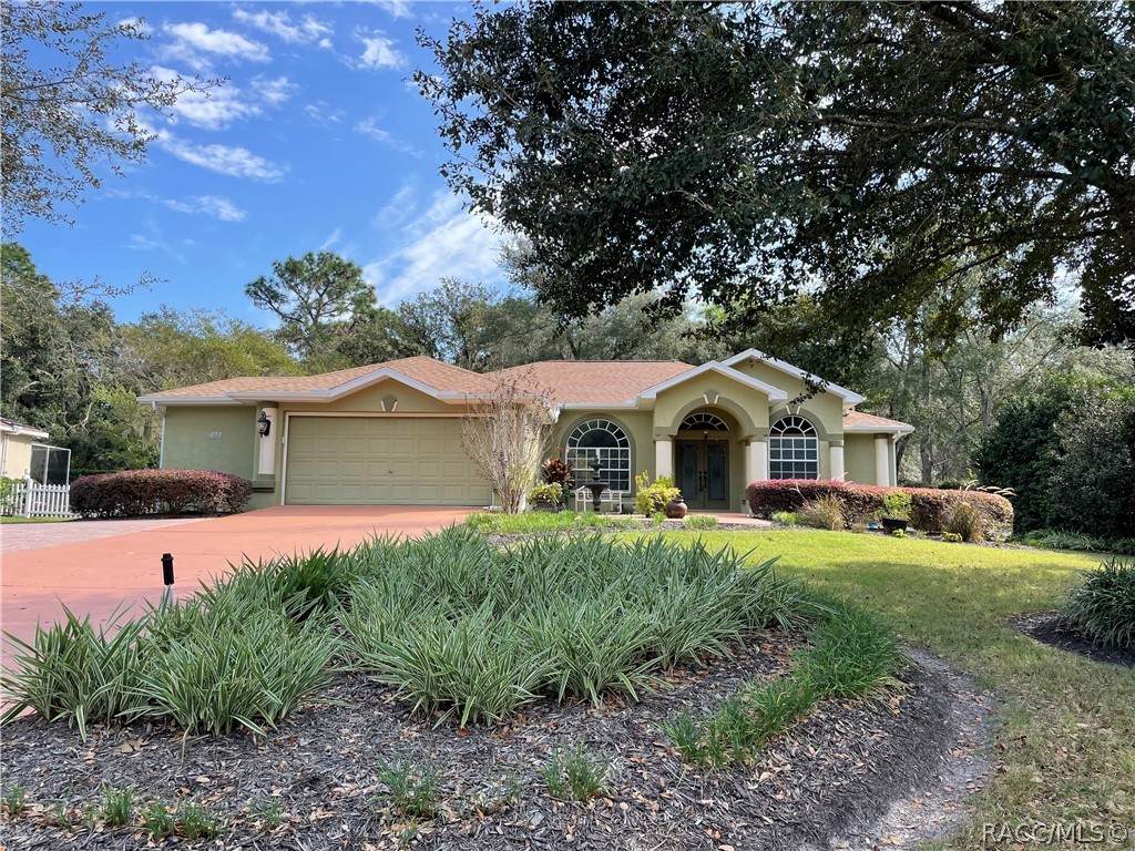 186 Cypress Boulevard - Photo 1