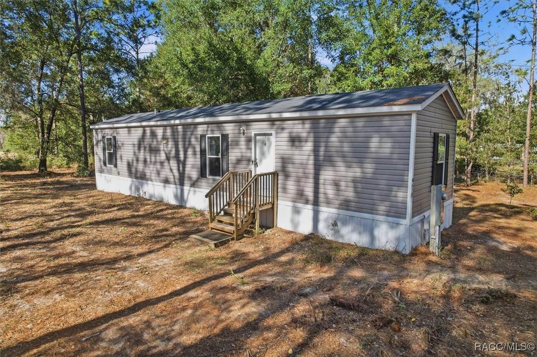 4638 Ellen Point - Photo 1