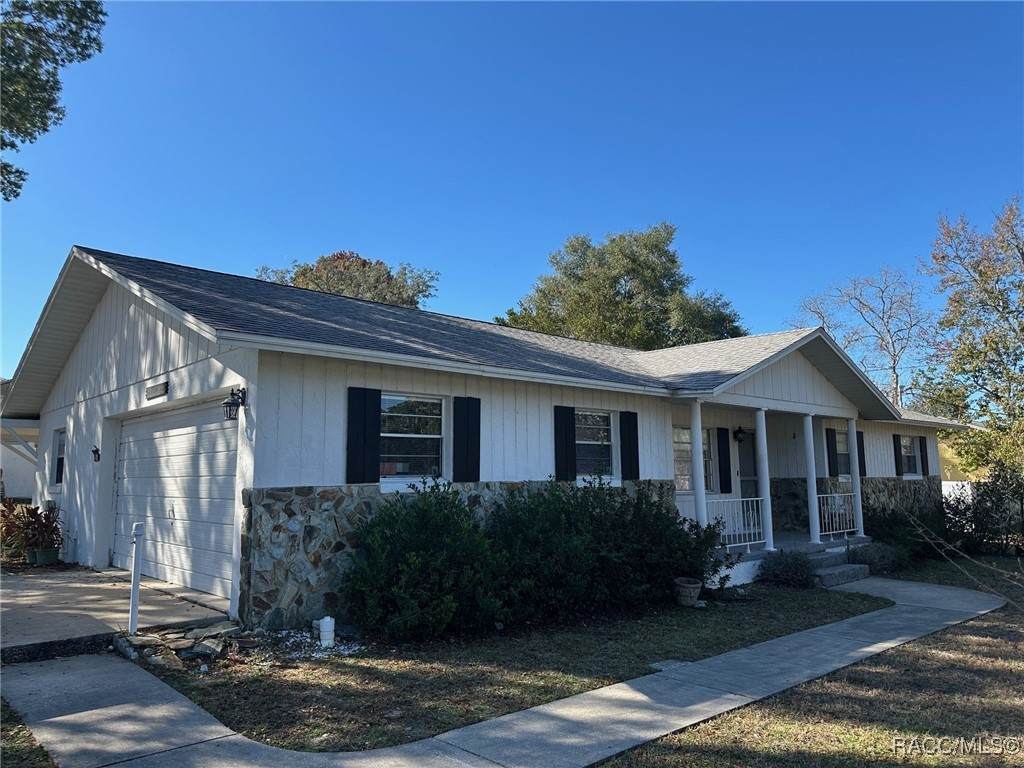 200 Desoto Street - Photo 1