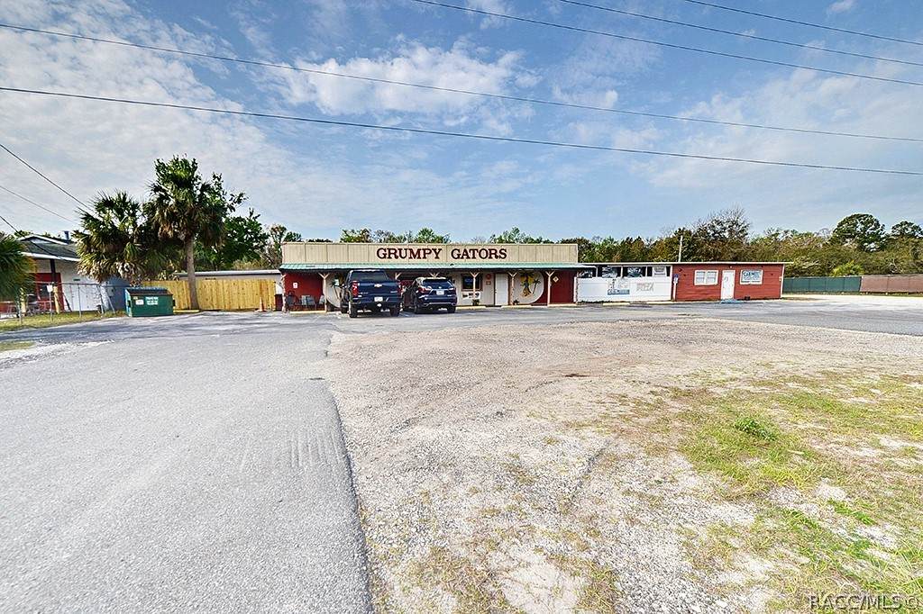 4828-4824 Suncoast Boulevard - Photo 1
