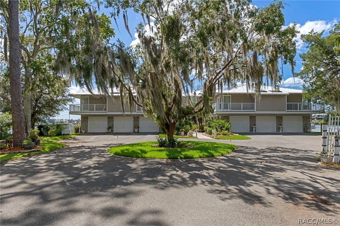 183 Baypath Drive - Photo 1