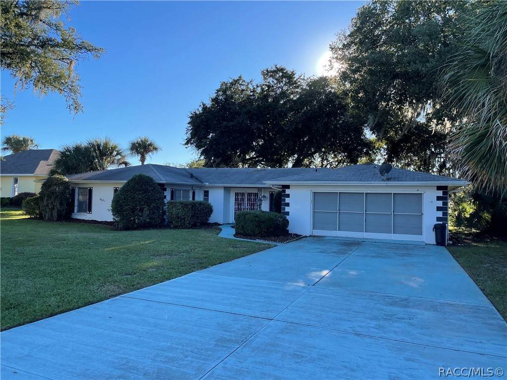 850 Country Club Drive - Photo 1
