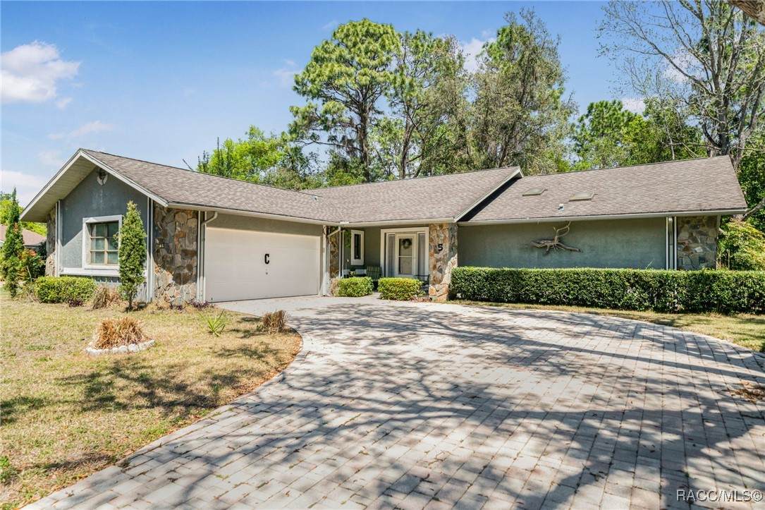 5 Hawthorne Court - Photo 1