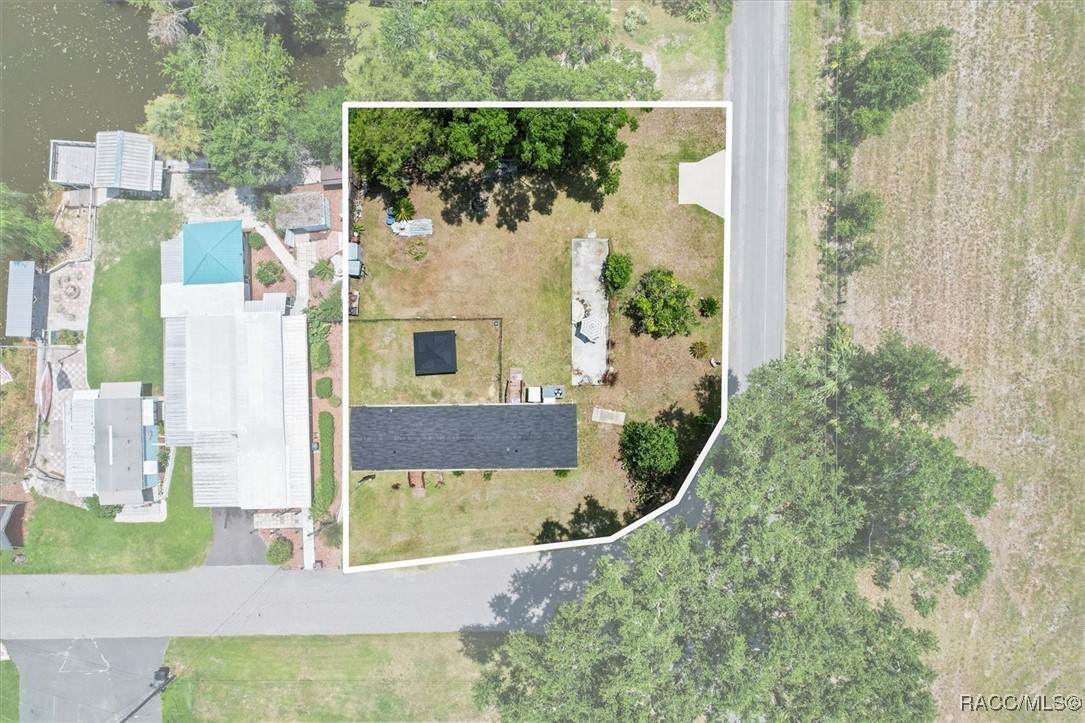 609 Redbud Terrace - Photo 1