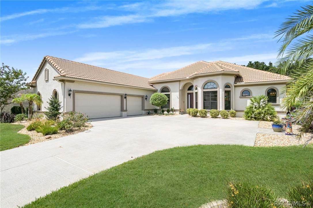 1108 Hunt Club Drive - Photo 1