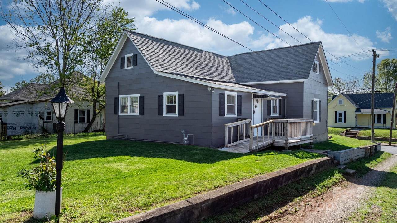 71 14th Street - Photo 1