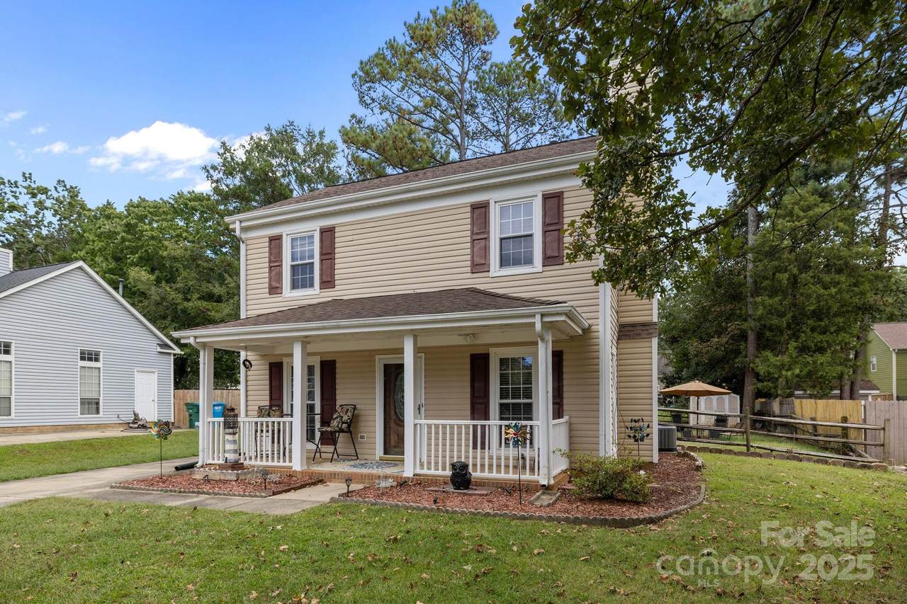 7601 Swedish Ivy Lane - Photo 1