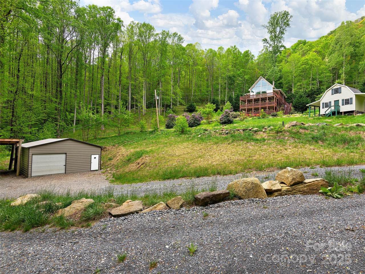 575 Twin Brook Drive - Photo 1