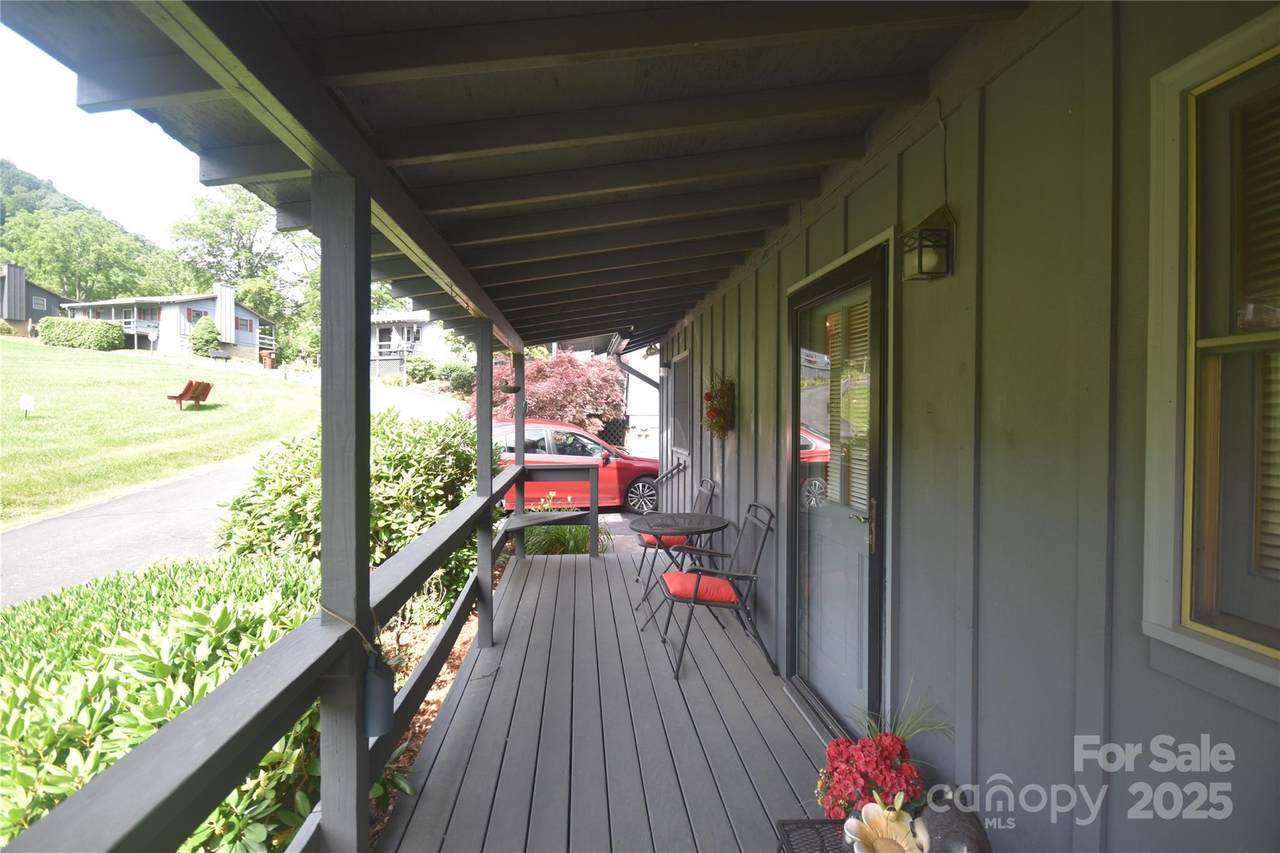 134 Raven Ridge - Photo 1