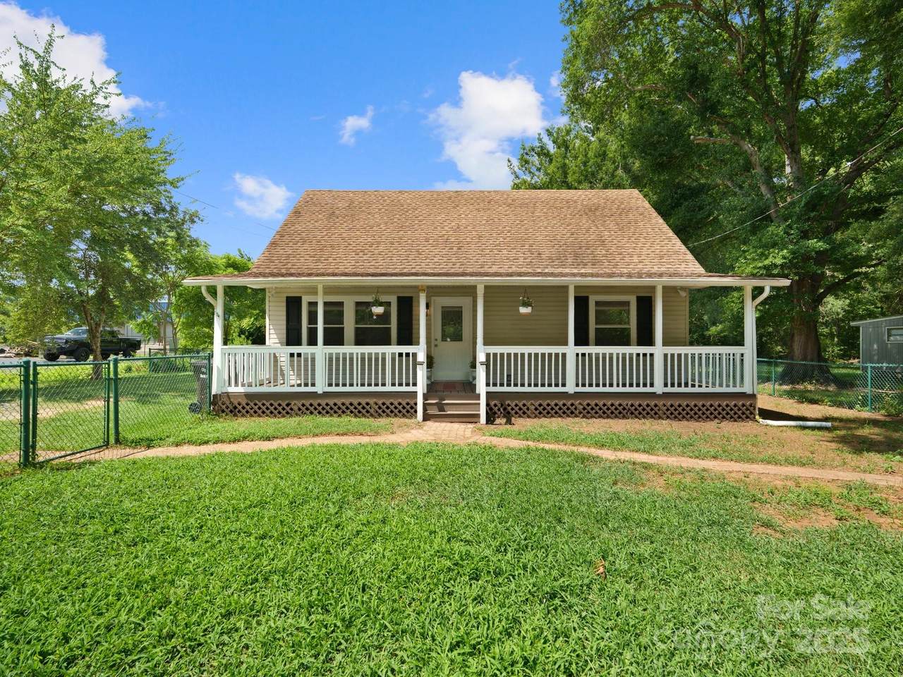 1021 Chandler Drive - Photo 1