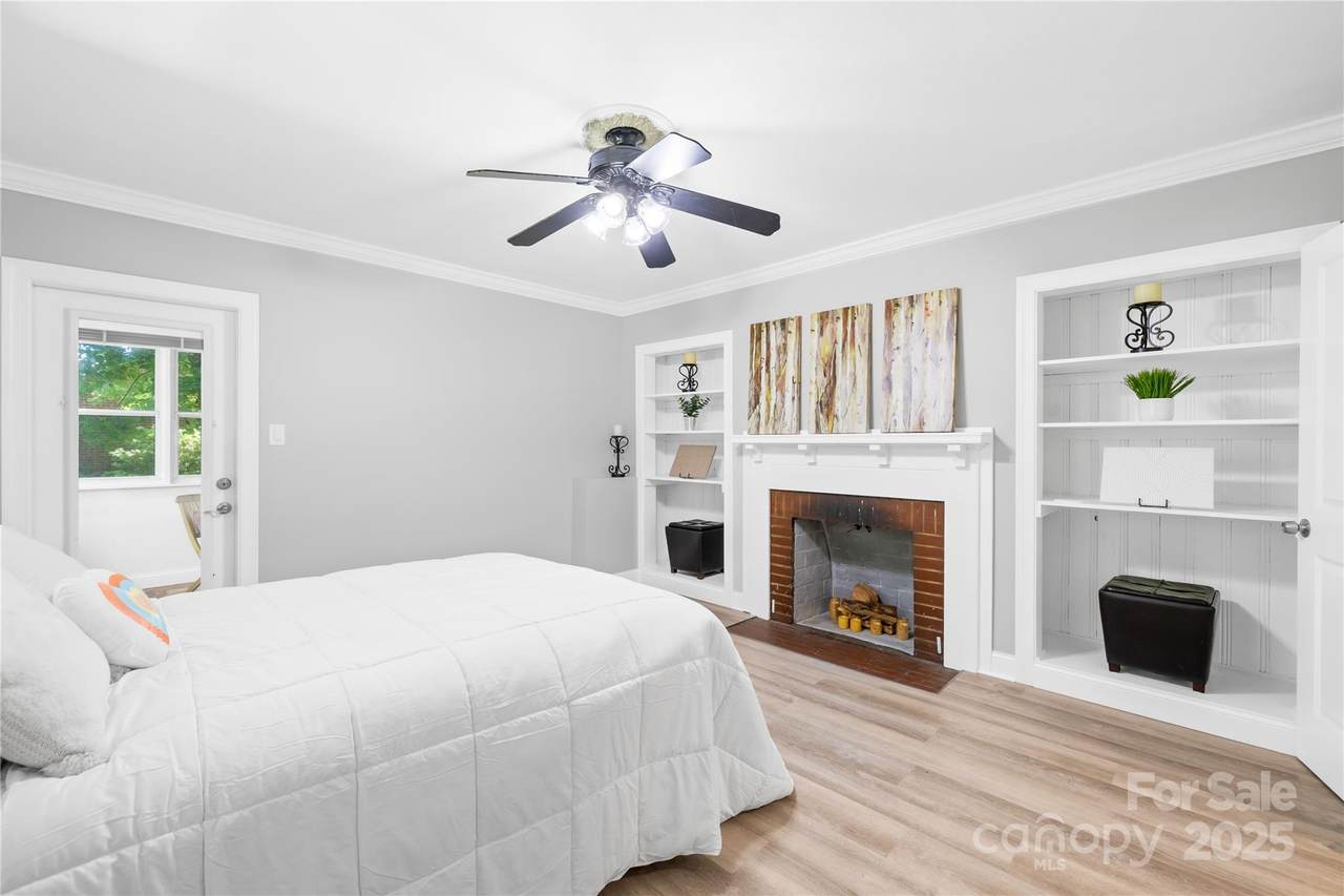 6012 Tuckaseegee Road - Photo 1