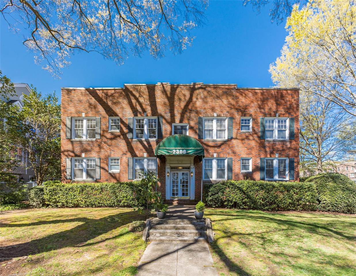 2300 Roswell Avenue - Photo 1