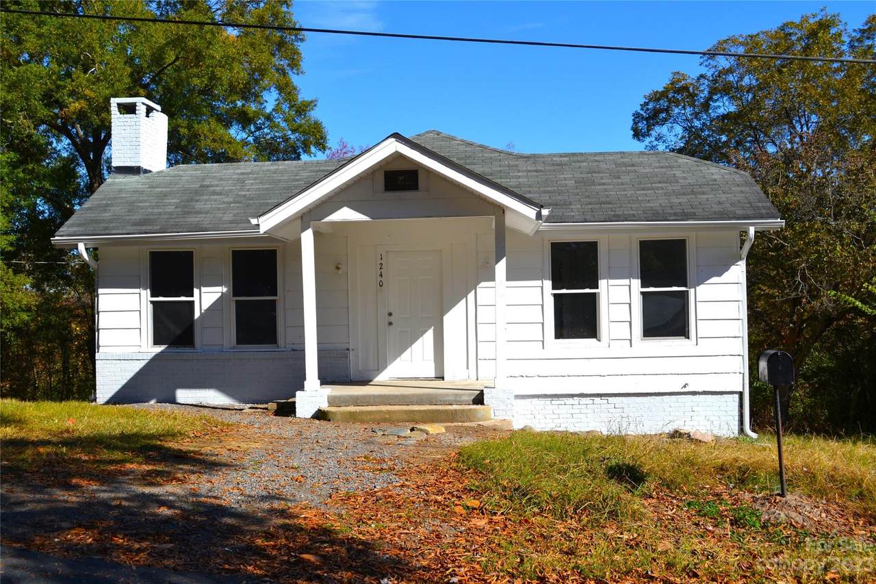 1240 Hollywood Terrace - Photo 1