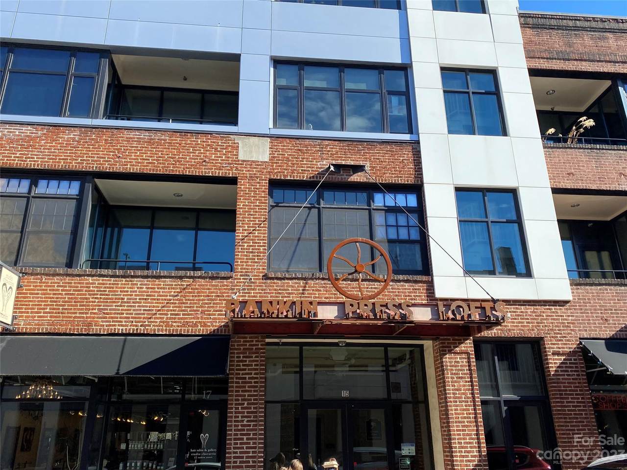 15 Rankin Avenue - Photo 1