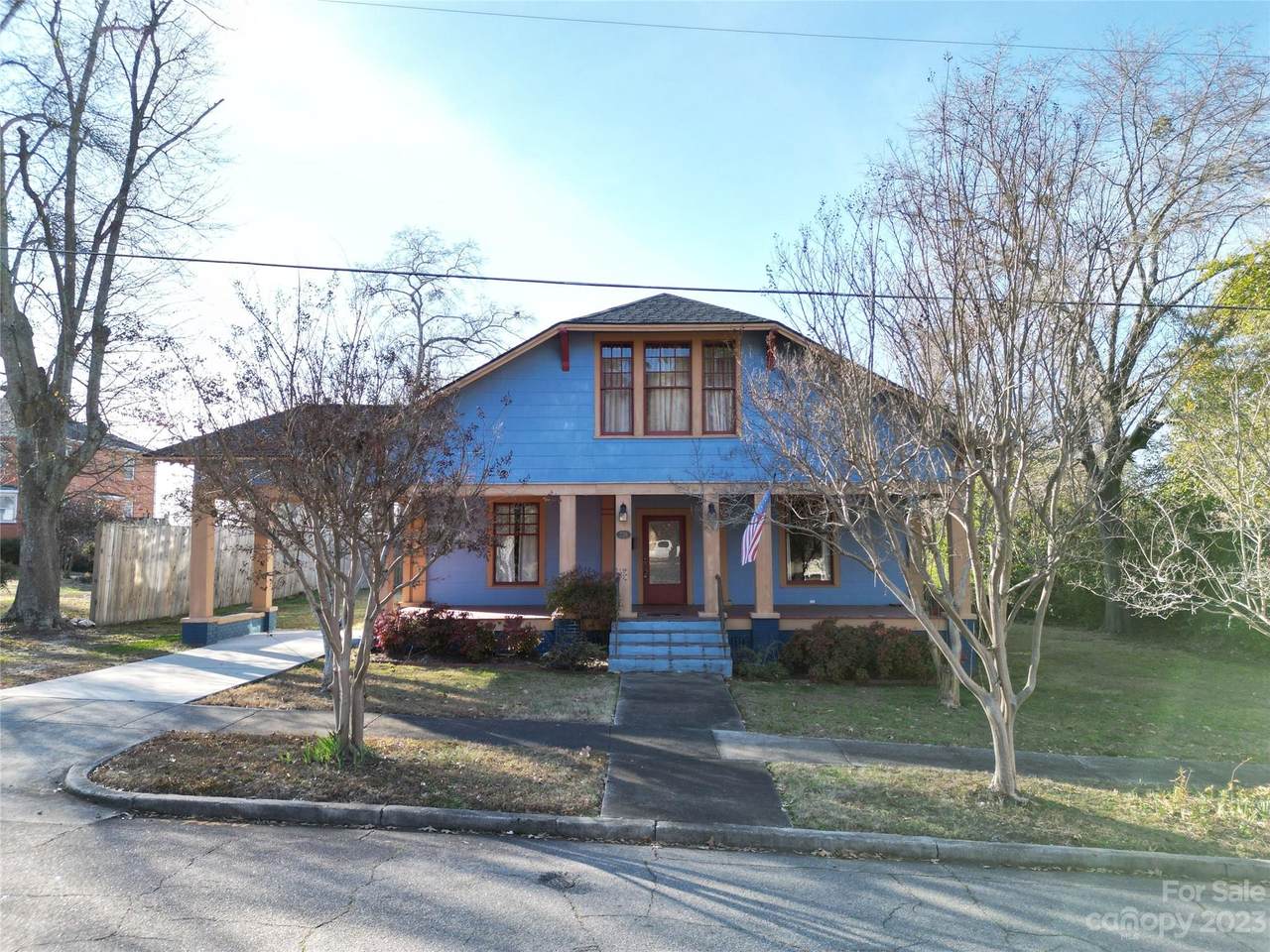 226 Leak Avenue - Photo 1