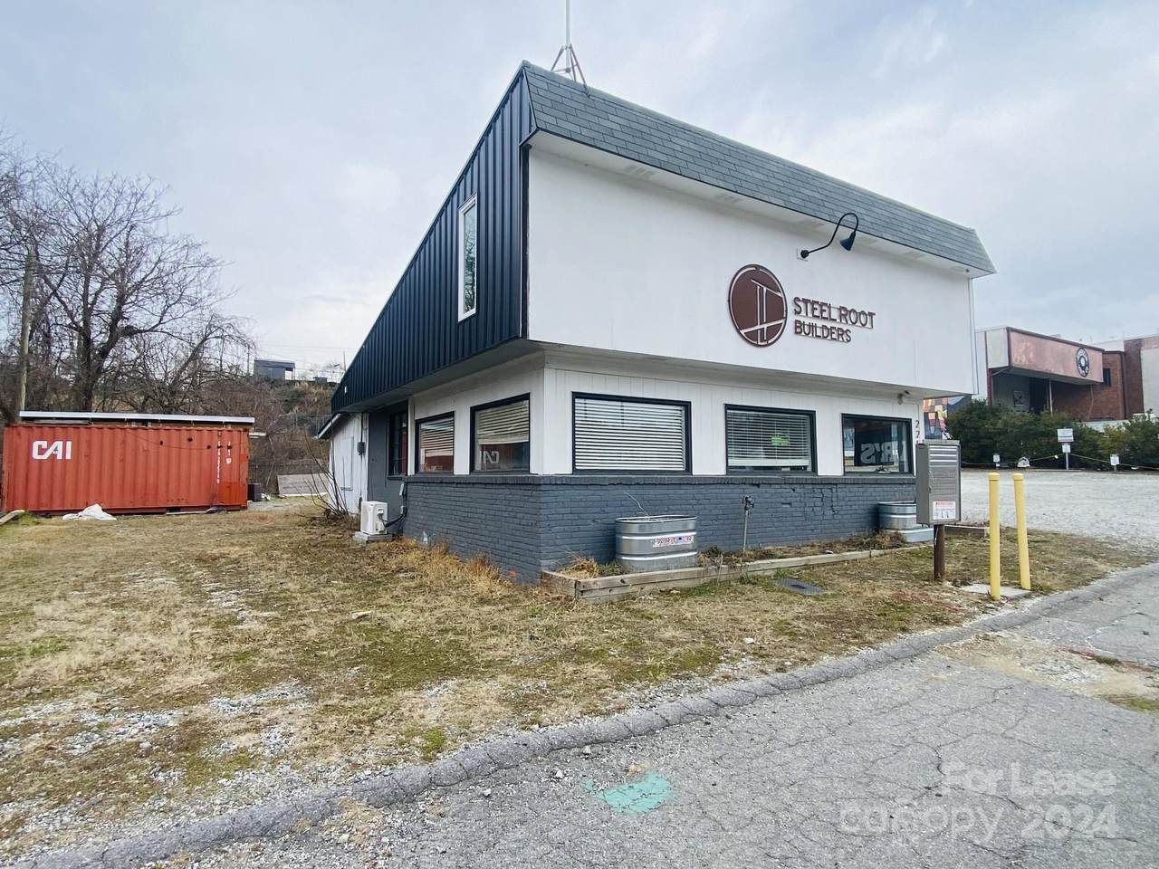 225 Coxe Avenue - Photo 1