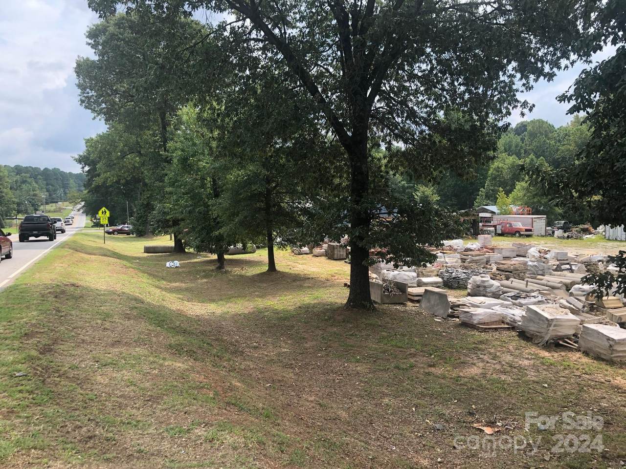 716 Oakridge Farm Highway - Photo 1