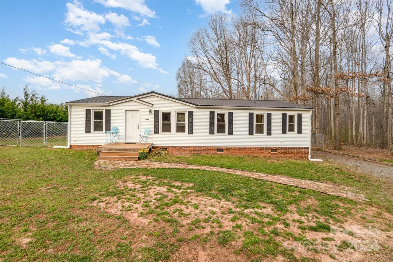 239 Cross Meadow Lane, Mooresville, NC 28115 (4118777) LePage