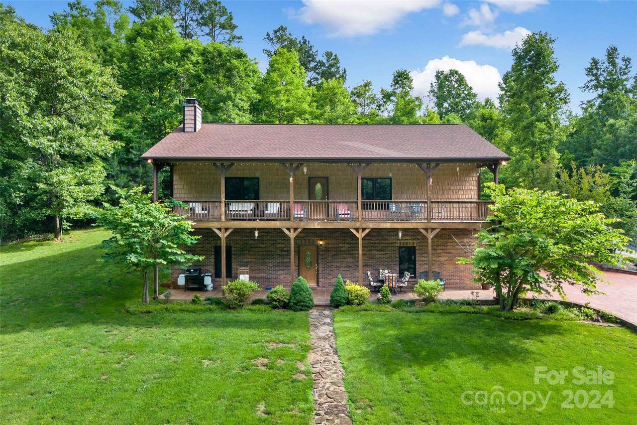 967 Clear Water Drive - Photo 1