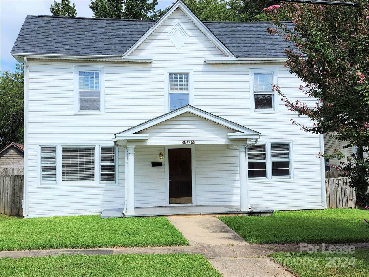 406 Yadkin Avenue - Photo 1