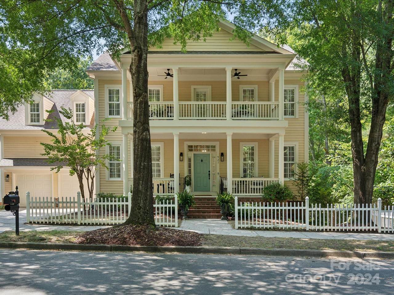 927 Dericks Crossing - Photo 1