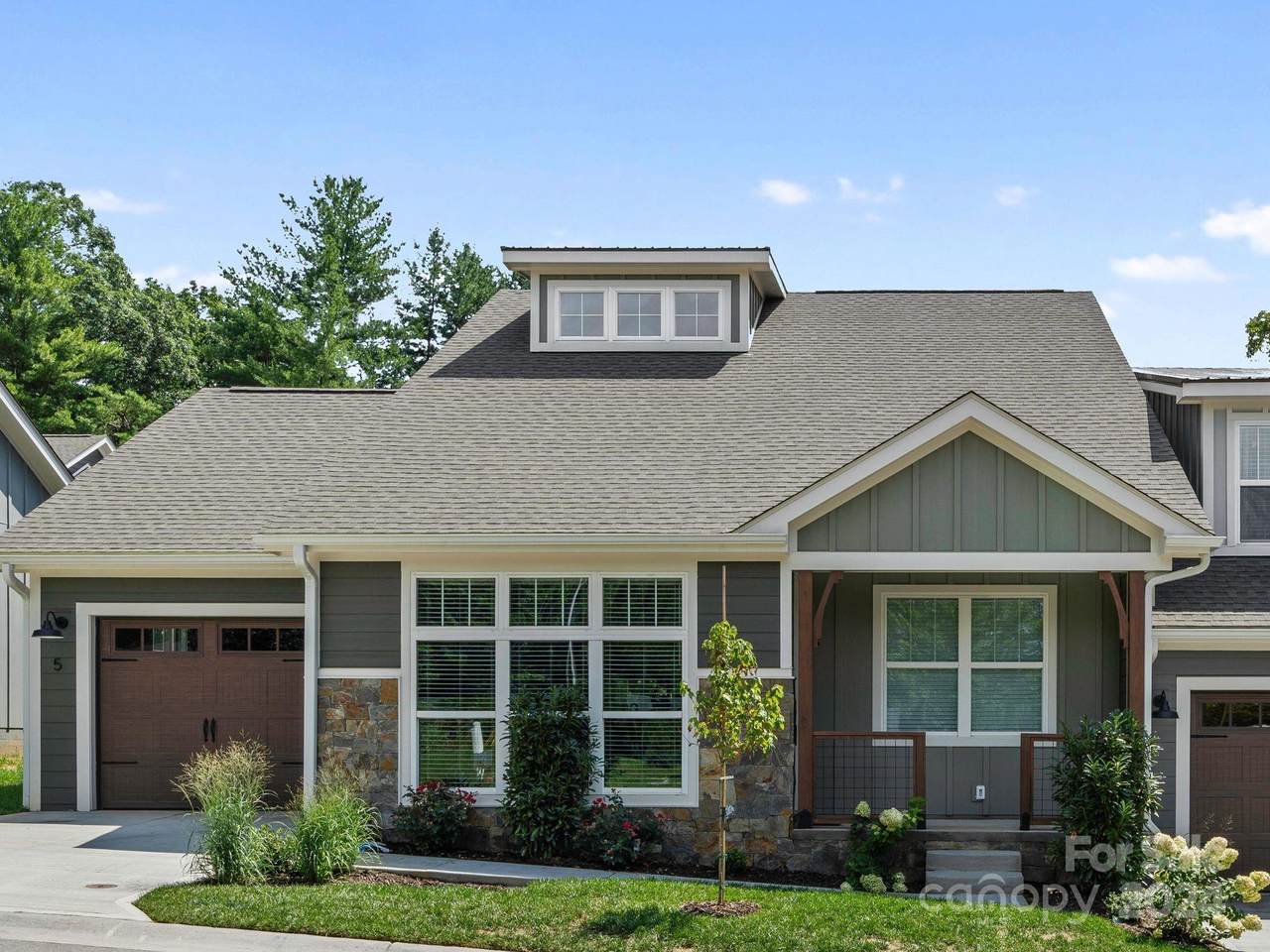 26 Heartleaf Circle - Photo 1