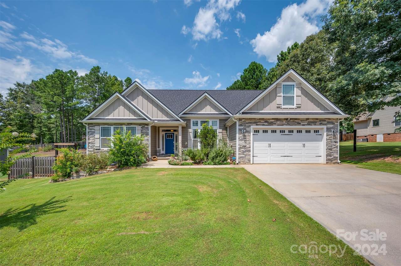 220 Cane Creek Way - Photo 1