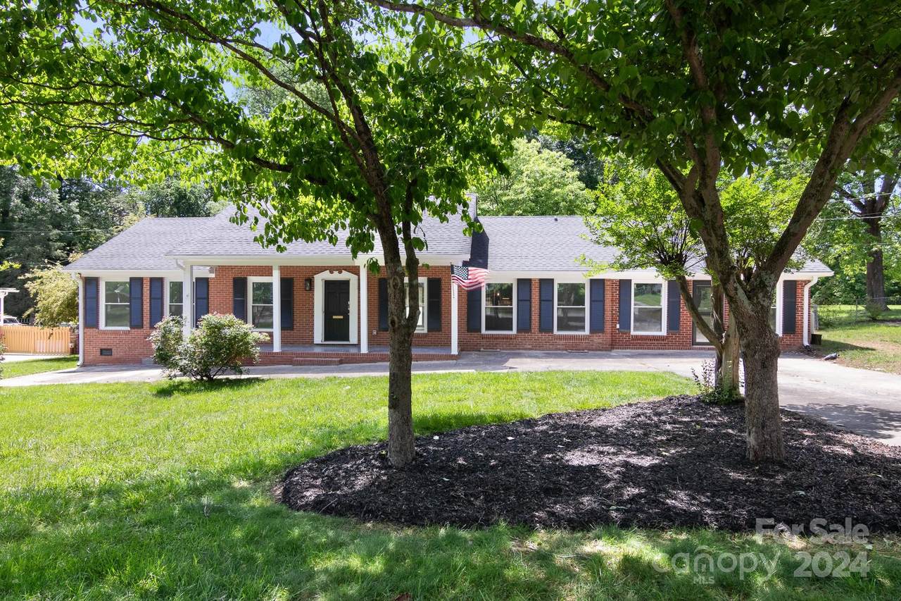 2009 Echo Lane - Photo 1