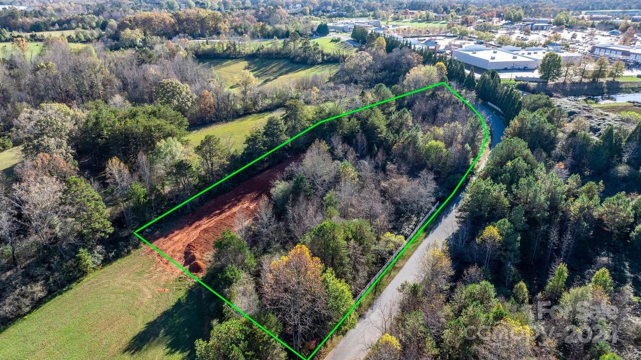 460 & 512 River Bend Drive - Photo 1