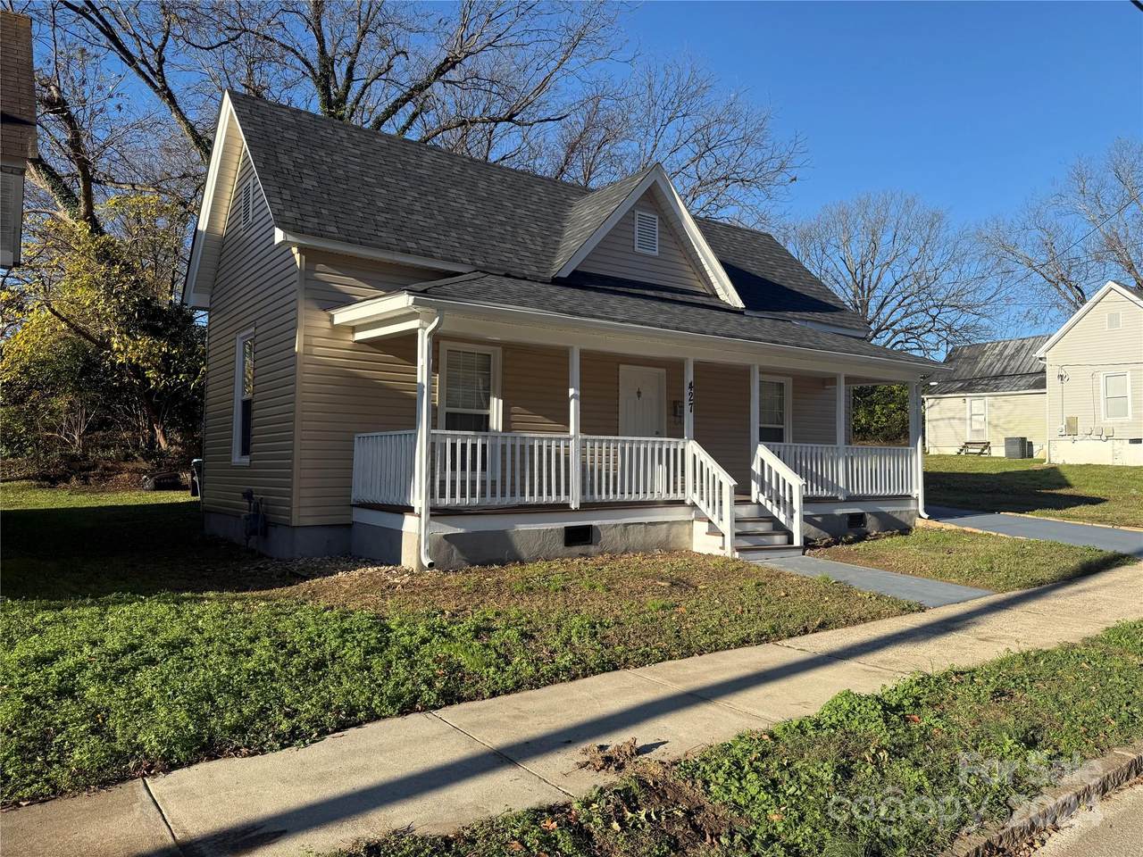 427 Cemetery Street - Photo 1
