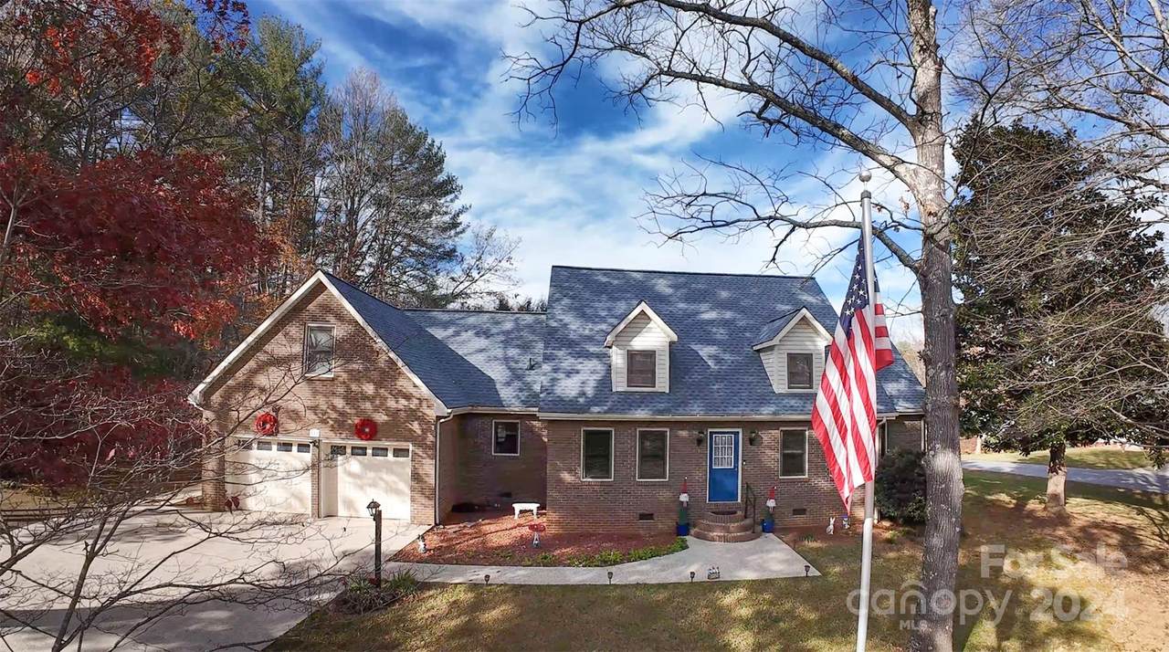 121 Apple Blossom Drive - Photo 1
