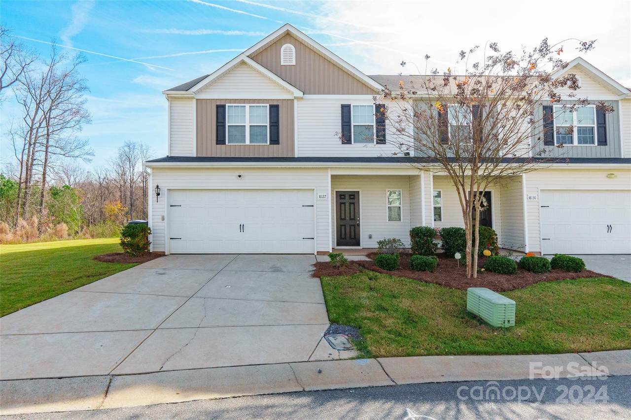 8127 Paw Club Drive - Photo 1