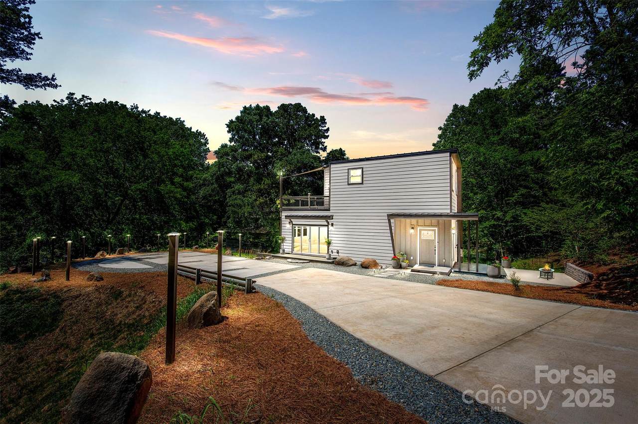 6534 Providence Road - Photo 1