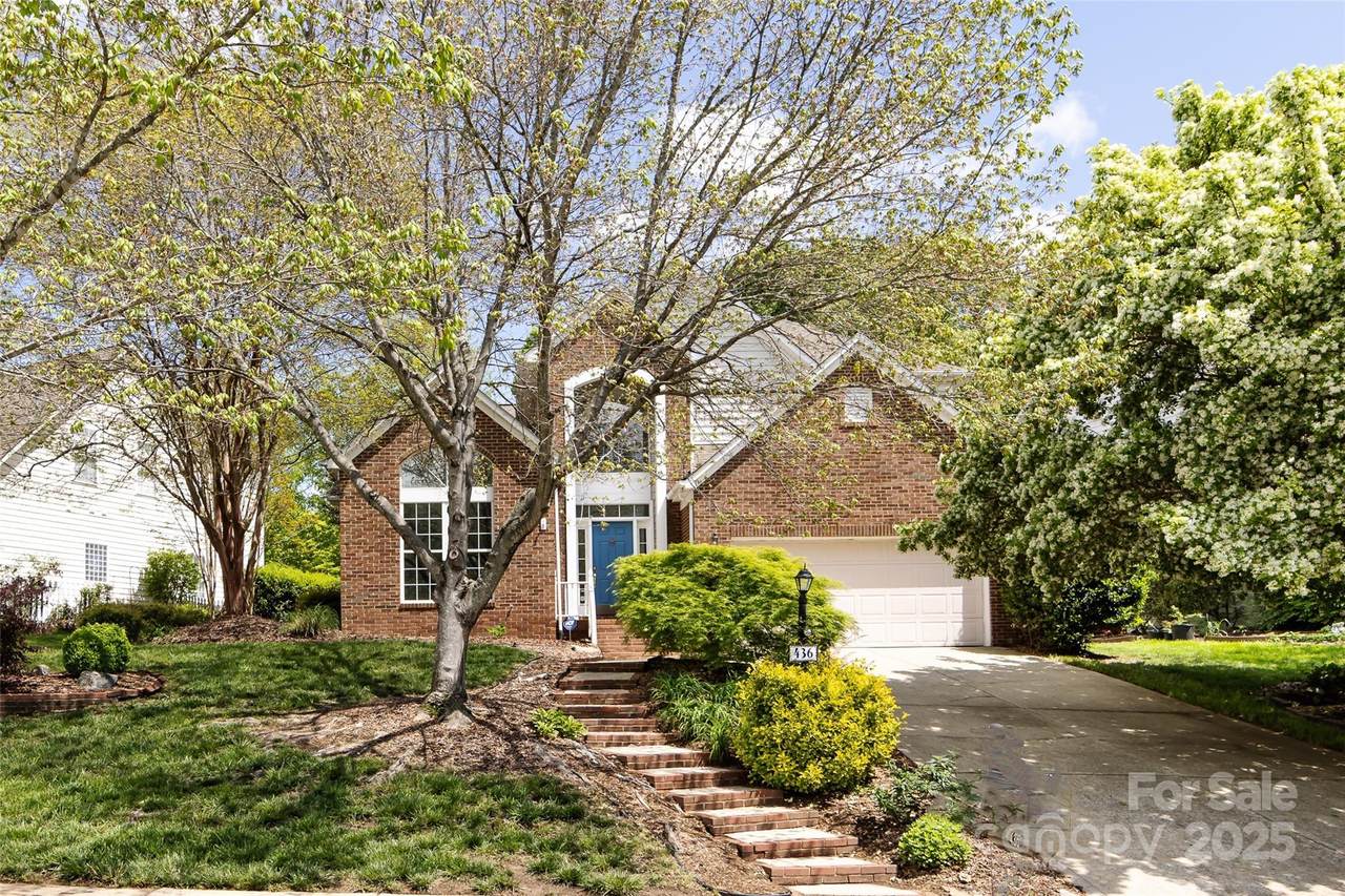 436 Delburg Street - Photo 1